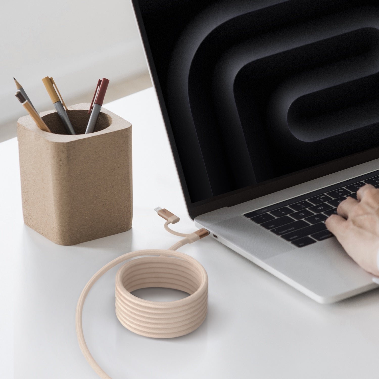 Mag.Link Duo Magnetic USB-C to USB-C & Lightning Cable 60W Up to 2m - Image 13